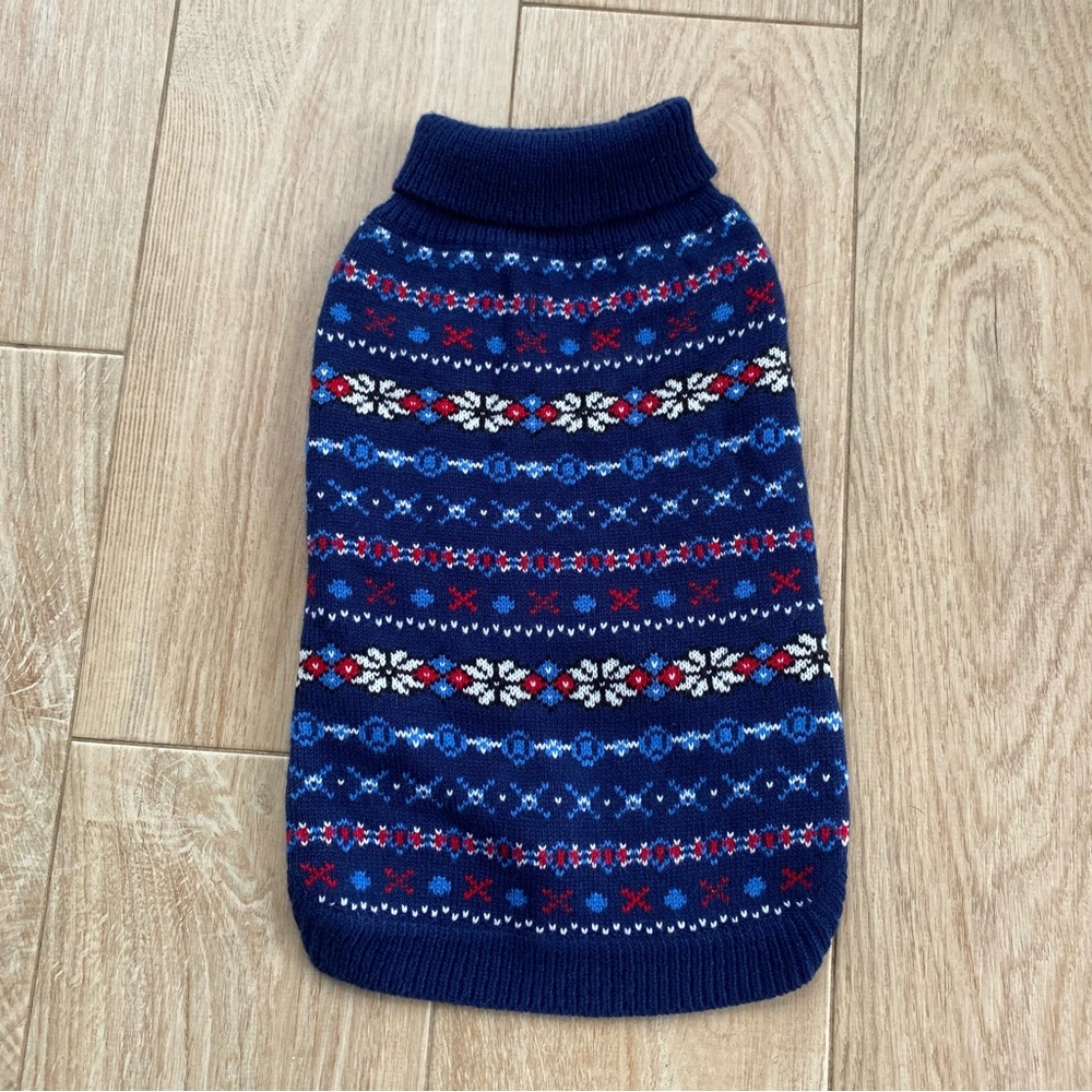 BINGPET Snowflake Turtleneck Sweater for Cats Or Dogs Navy Blue Sz M.